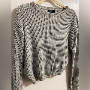 Cropped Grey Sweater - size large